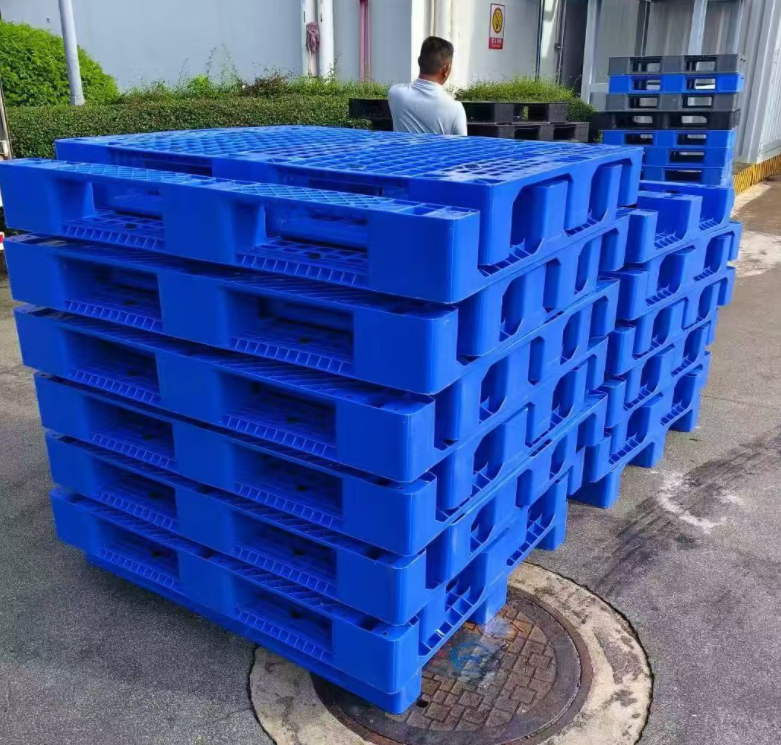 深圳塑胶卡板：9月出货中-1